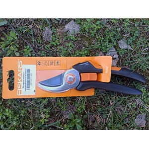 Лозарска ножица FISKARS Solid M P321, 188 г, до 20 мм