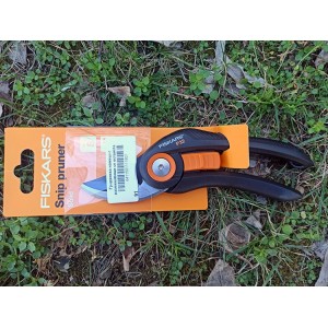 Лозарска ножица FISKARS Solid P32, 182 г, 197 мм, до 12 мм