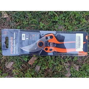 Лозарска ножица FISKARS P-8 L професионална, 196 г, 210 мм, до 26 мм
